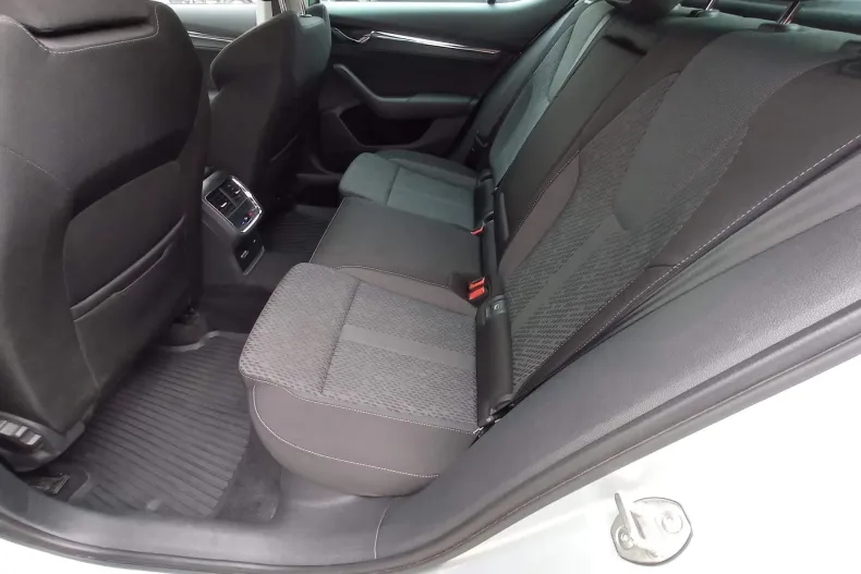 Skoda Octavia din 2023 cu 50.855 km - oferta SKO153932 - foto 19