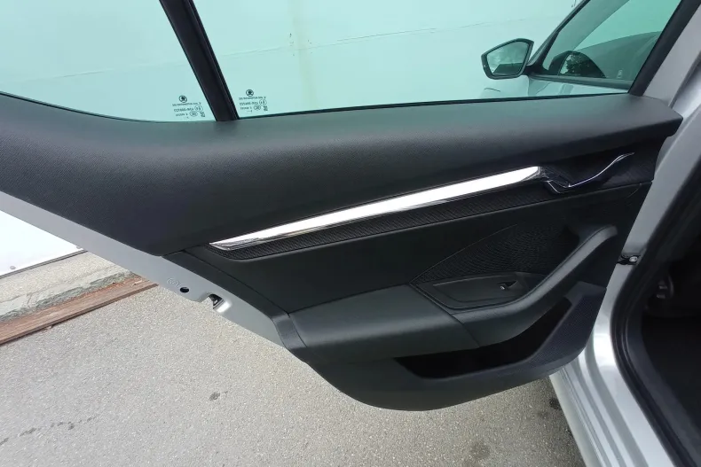 Skoda Octavia din 2023 cu 50.855 km - oferta SKO153932 - foto 20