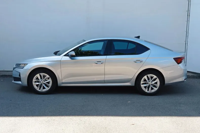 Skoda Octavia din 2024 cu 6.494 km - oferta SKO153933 - foto 4