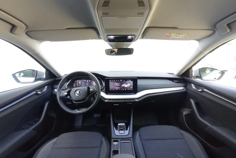 Skoda Octavia din 2024 cu 6.494 km - oferta SKO153933 - foto 17