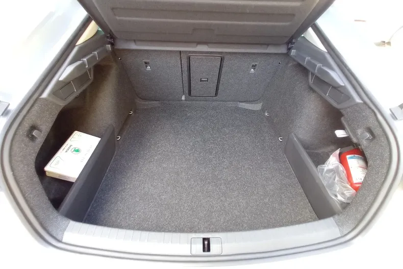 Skoda Octavia din 2024 cu 6.494 km - oferta SKO153933 - foto 26