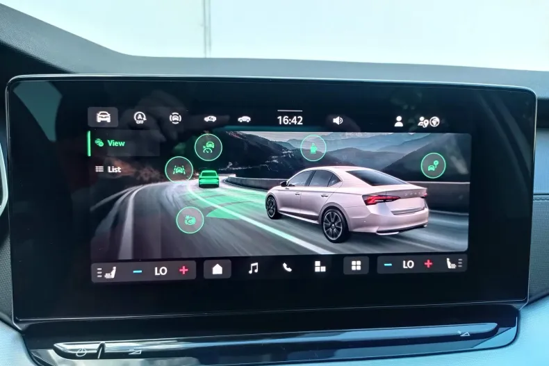 Skoda Octavia din 2024 cu 6.494 km - oferta SKO153933 - foto 30