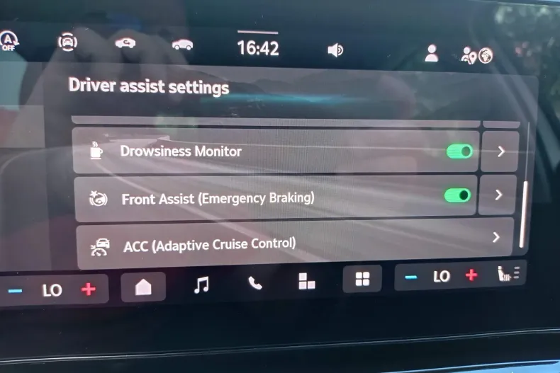 Skoda Octavia din 2024 cu 6.494 km - oferta SKO153933 - foto 32