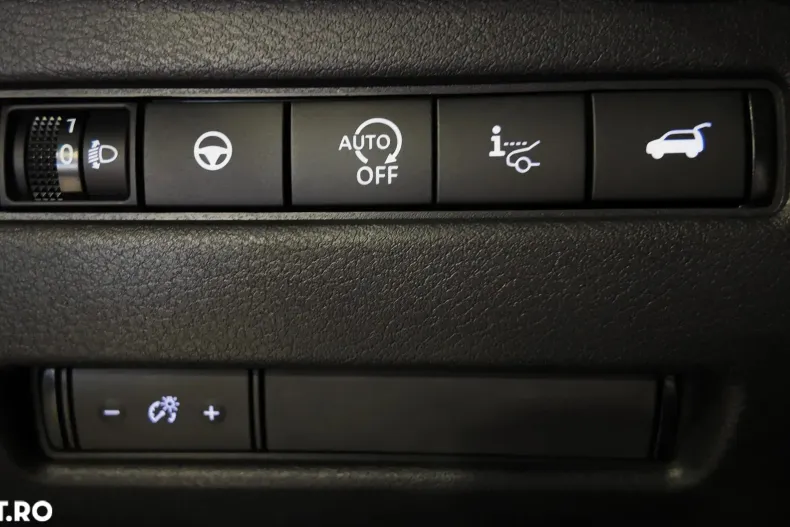 Nissan Qashqai din 2025 cu 17.900 km - oferta NIS153944 - foto 20