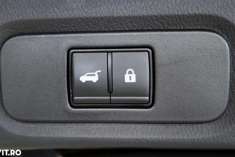 Nissan Qashqai din 2025 cu 17.900 km - oferta NIS153944 - foto 37