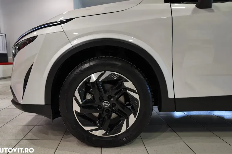 Nissan Qashqai din 2025 cu 17.900 km - oferta NIS153944 - foto 40