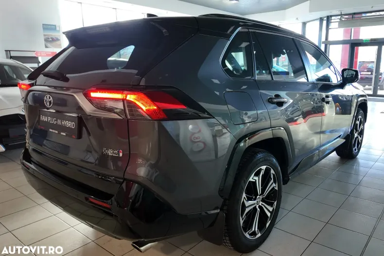 Toyota RAV4 din 2023 cu 34.200 km - oferta TOY153948 - foto 4