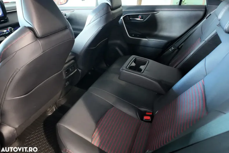 Toyota RAV4 din 2023 cu 34.200 km - oferta TOY153948 - foto 12