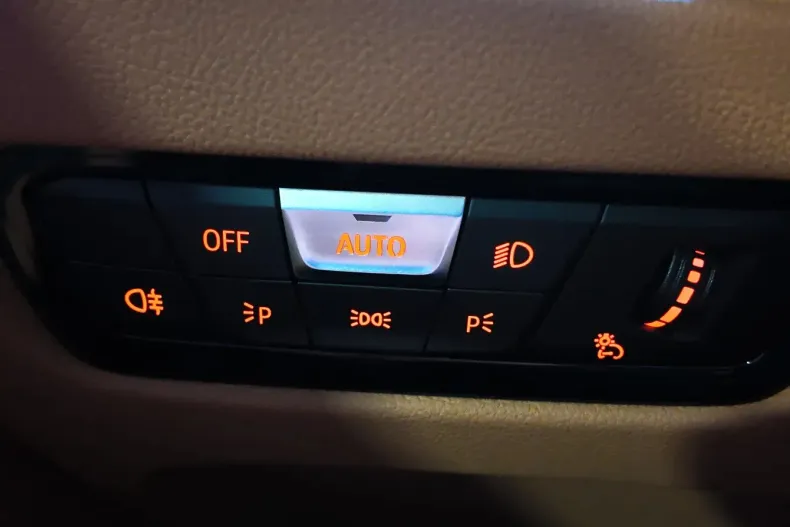 BMW Seria 4 din 2023 cu 33.600 km - oferta BMW153949 - foto 21