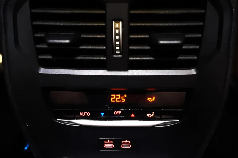 BMW Seria 4 din 2023 cu 33.600 km - oferta BMW153949 - foto 34