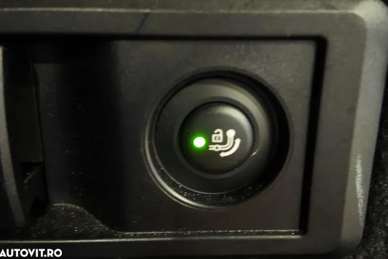 BMW Seria 4 din 2023 cu 33.600 km - oferta BMW153949 - foto 39