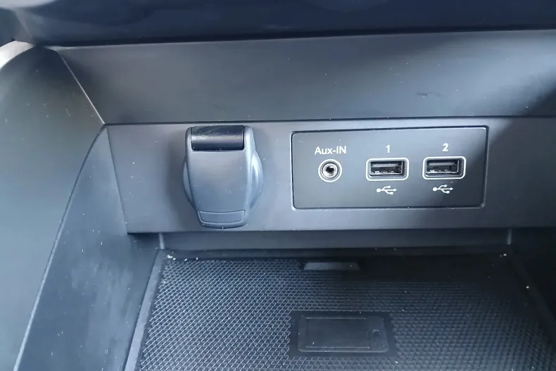 Renault Clio din 2023 cu 5.183 km - oferta REN153955 - foto 9