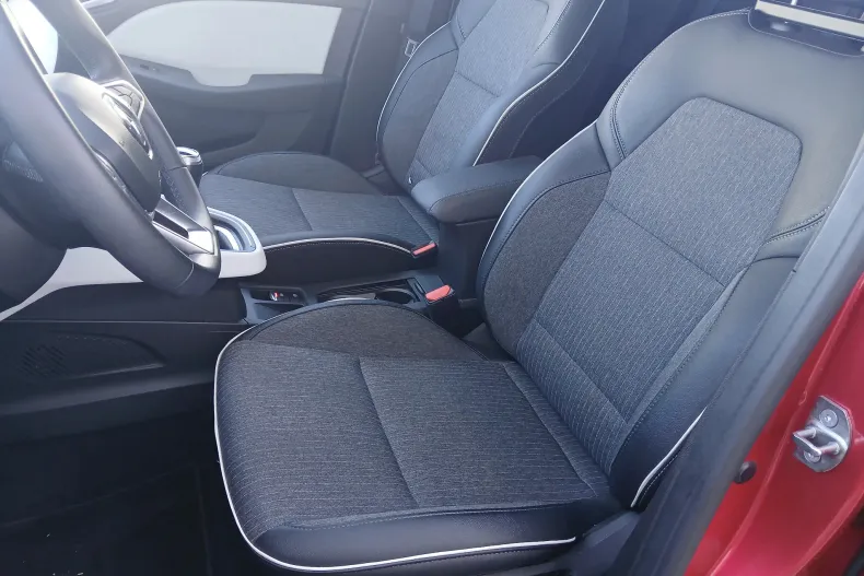 Renault Clio din 2023 cu 5.183 km - oferta REN153955 - foto 13