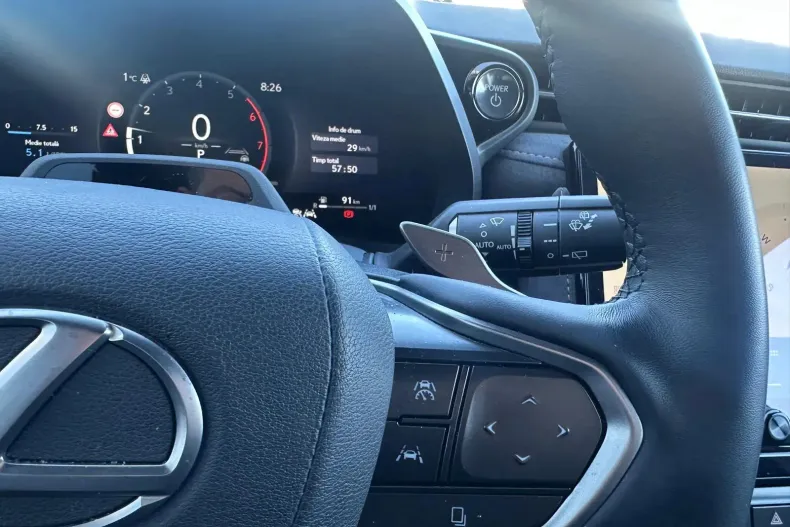 Lexus LBX din 2024 cu 13.350 km - oferta LEX153957 - foto 9