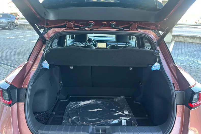 Lexus LBX din 2024 cu 13.350 km - oferta LEX153957 - foto 16