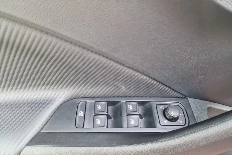 Skoda Scala din 2025 cu 2.948 km - oferta SKO153958 - foto 9