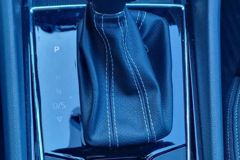 Skoda Karoq din 2025 cu 6.650 km - oferta SKO153959 - foto 34