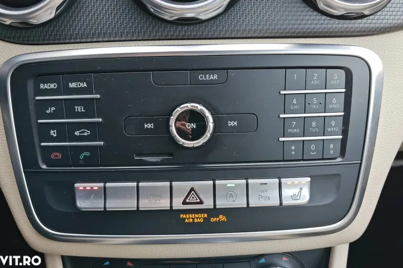 Mercedes-Benz GLA din 2019 cu 74.198 km - oferta MER153960 - foto 20