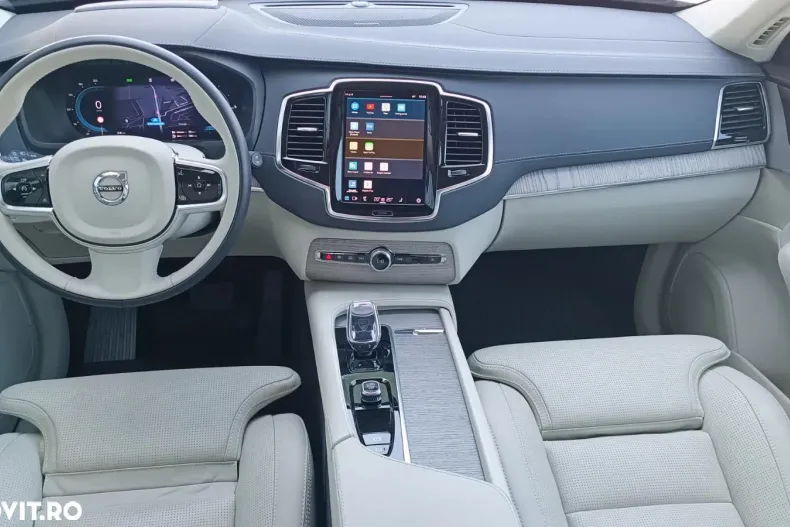 Volvo XC90 din 2024 cu 16.866 km - oferta VOL153962 - foto 16
