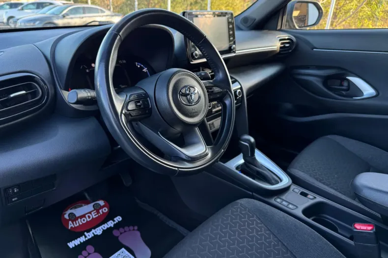Toyota Yaris Cross din 2022 cu 30.897 km - oferta TOY153967 - foto 5