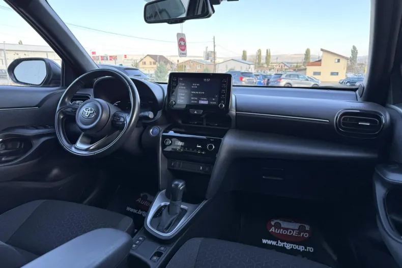 Toyota Yaris Cross din 2022 cu 30.897 km - oferta TOY153967 - foto 6