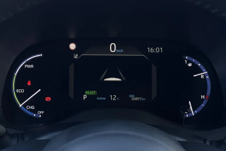 Toyota Yaris Cross din 2022 cu 30.897 km - oferta TOY153967 - foto 17