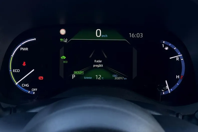 Toyota Yaris Cross din 2022 cu 30.897 km - oferta TOY153967 - foto 21