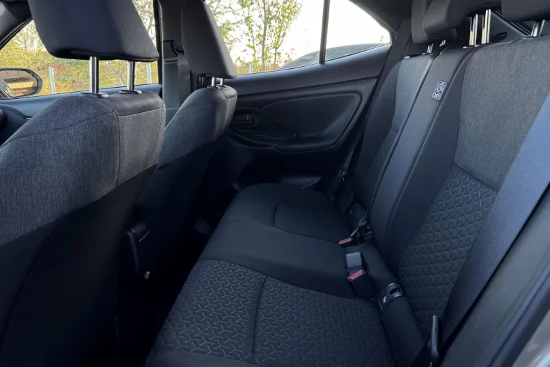 Toyota Yaris Cross din 2022 cu 30.897 km - oferta TOY153967 - foto 25