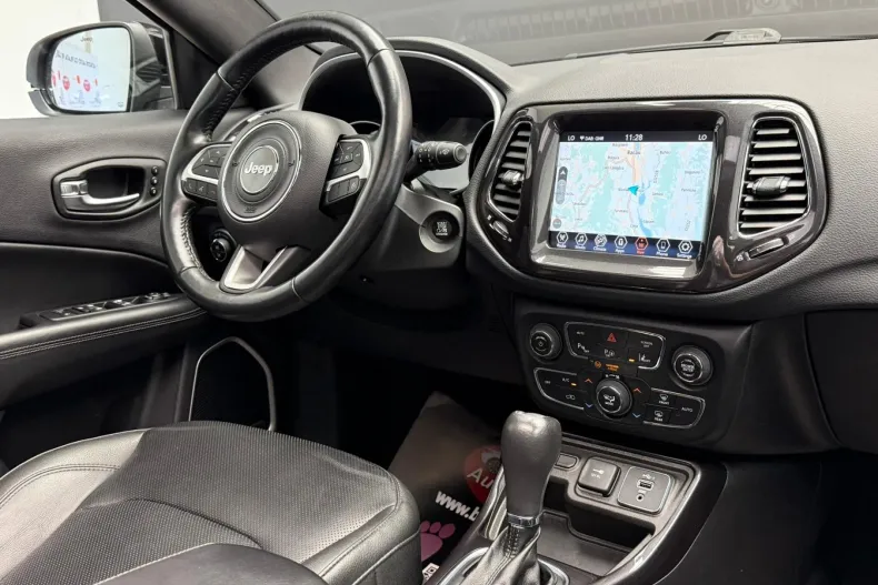 Jeep Compass din 2021 cu 159.570 km - oferta JEE153969 - foto 10