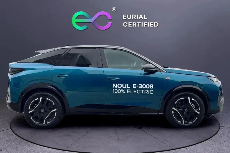 Peugeot 3008 din 2025 cu 1.552 km - oferta PEU153972 - foto 4