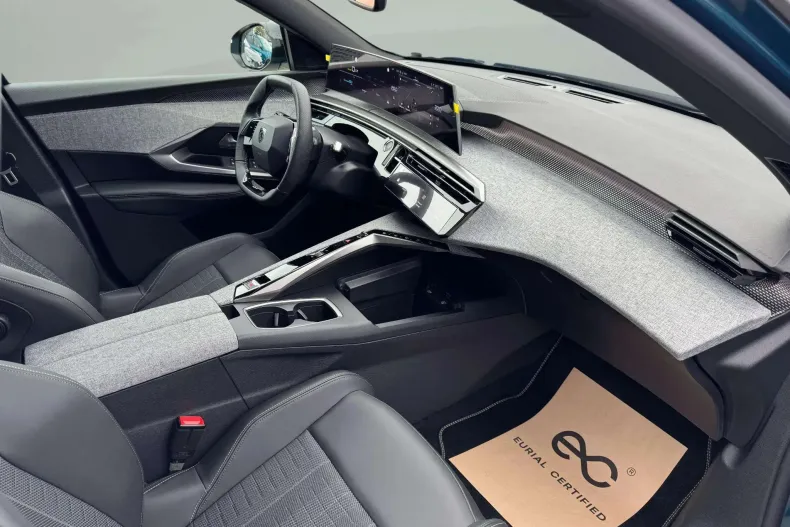 Peugeot 3008 din 2025 cu 1.552 km - oferta PEU153972 - foto 11