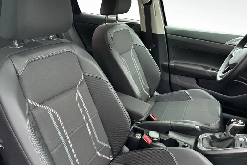 Volkswagen Taigo din 2025 cu 5.000 km - oferta VOL153978 - foto 11