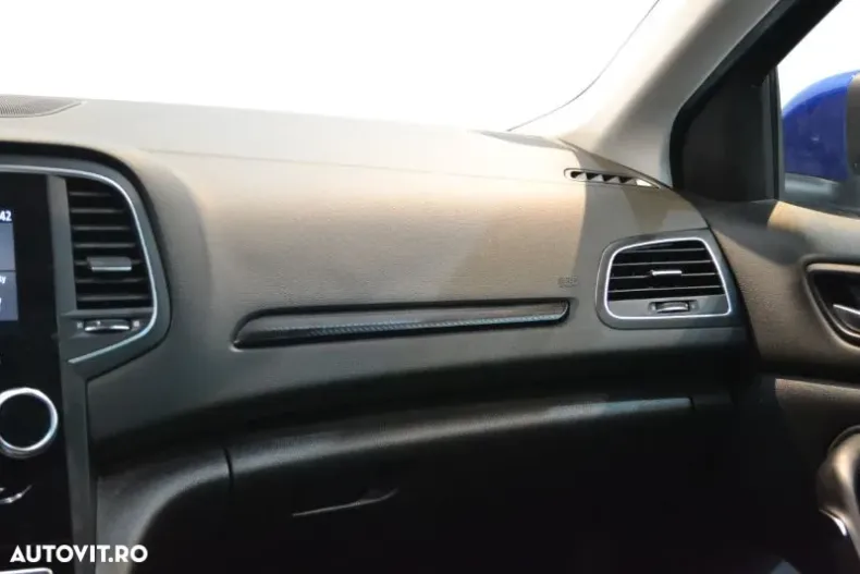 Renault Megane din 2021 cu 69.399 km - oferta REN153980 - foto 24
