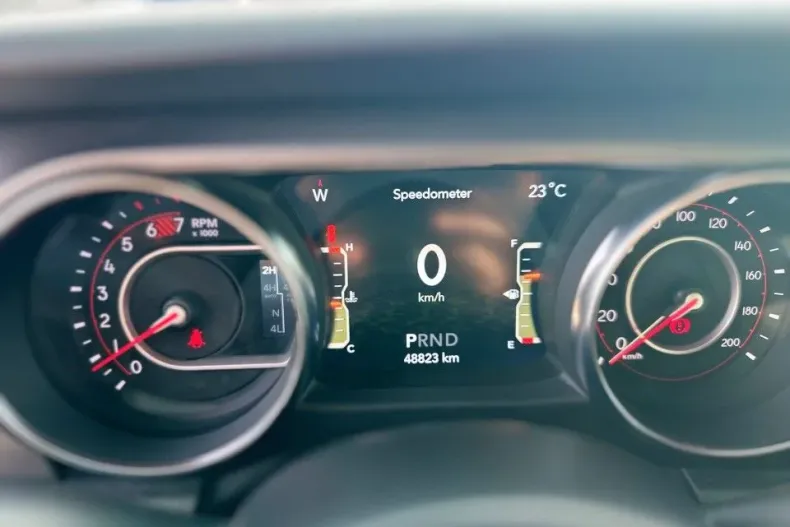 Jeep Wrangler din 2019 cu 49.000 km - oferta JEE153989 - foto 16