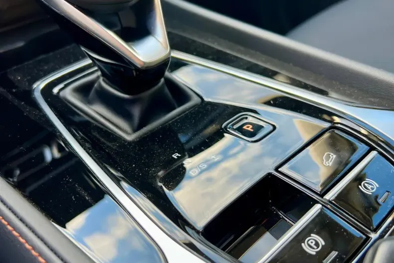 MG HS din 2024 cu 10 km - oferta MG0153990 - foto 3