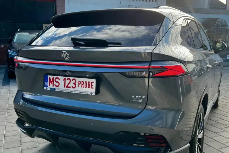 MG HS din 2024 cu 10 km - oferta MG0153990 - foto 6