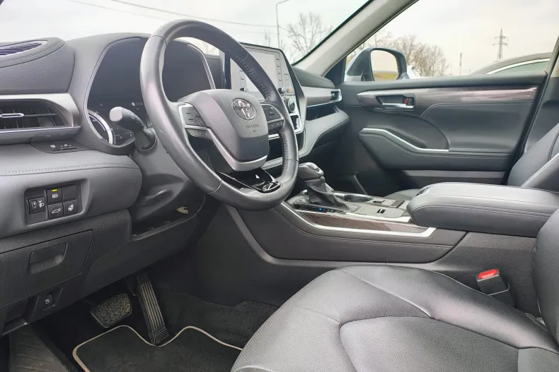 Toyota Highlander din 2022 cu 25.900 km - oferta TOY153992 - foto 6