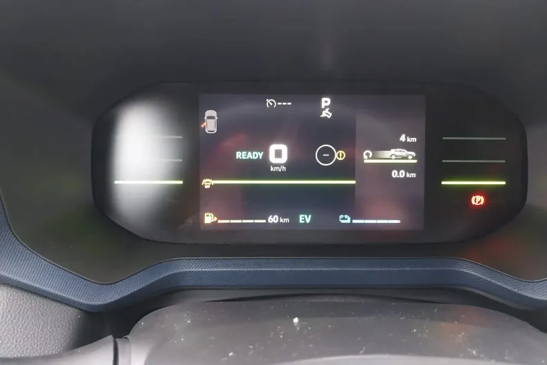 Dacia Duster din 2025 cu 4 km - oferta DAC153994 - foto 6