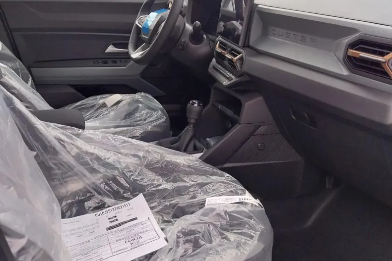 Dacia Duster din 2025 cu 6 km - oferta DAC153995 - foto 19