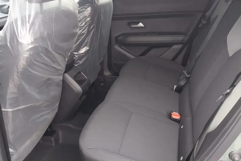 Dacia Duster din 2025 cu 6 km - oferta DAC153995 - foto 20