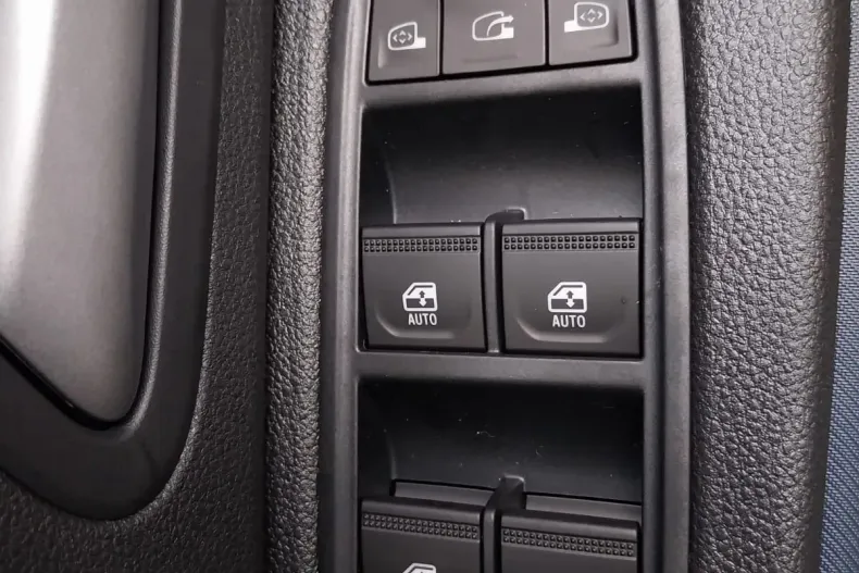 Dacia Duster din 2025 cu 13 km - oferta DAC153996 - foto 8