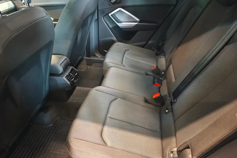 Audi Q3 din 2021 cu 58.945 km - oferta AUD154000 - foto 14