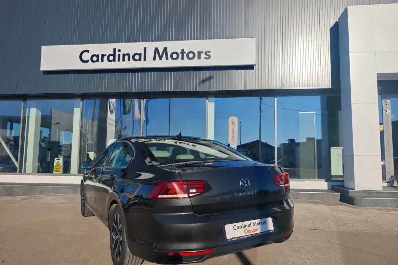 Volkswagen Passat din 2021 cu 72.690 km - oferta VOL154002 - foto 6