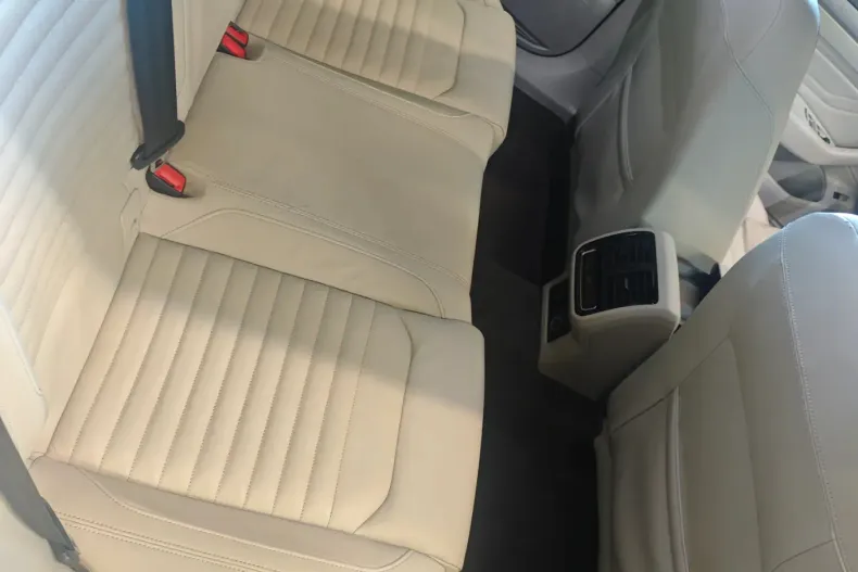 Volkswagen Passat din 2021 cu 72.690 km - oferta VOL154002 - foto 14