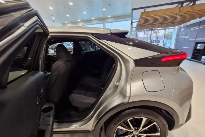 Toyota C-HR din 2025 cu 5 km - oferta TOY154005 - foto 10