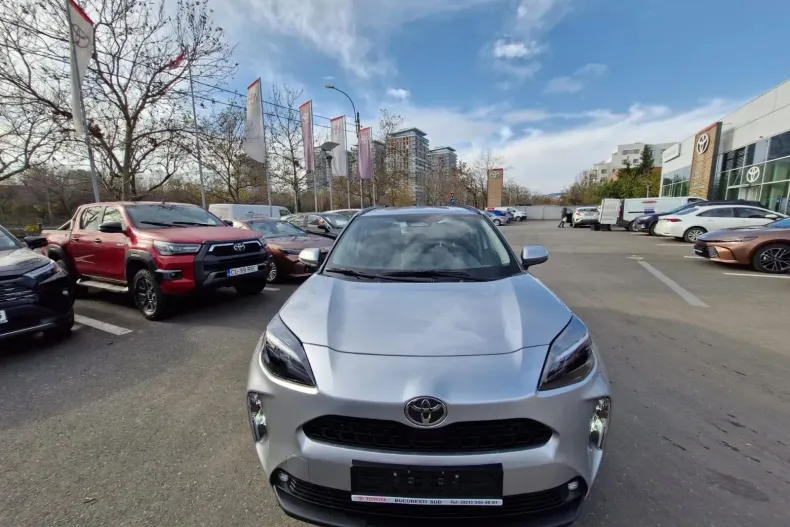 Toyota Yaris Cross din 2025 cu 5 km - oferta TOY154006 - foto 1