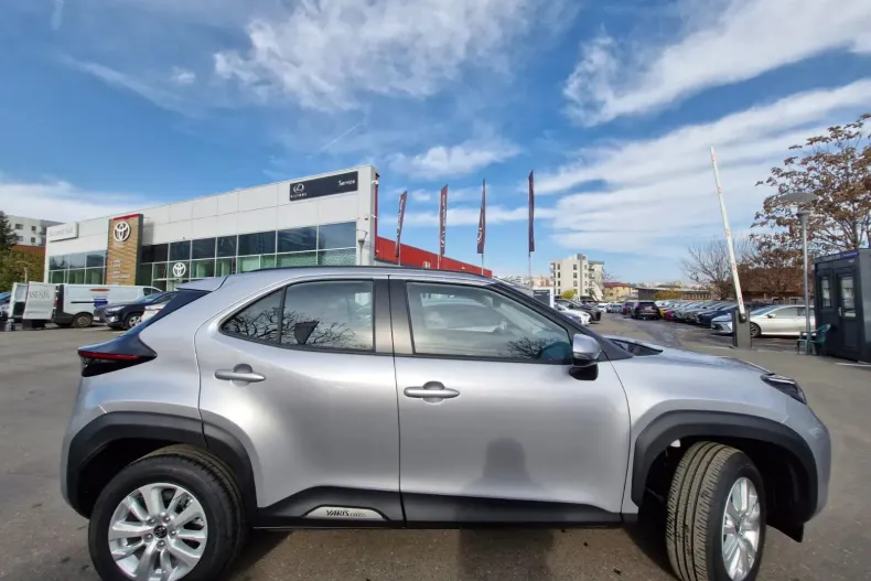 Toyota Yaris Cross din 2025 cu 5 km - oferta TOY154006 - foto 7