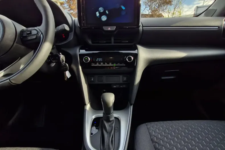 Toyota Yaris Cross din 2025 cu 5 km - oferta TOY154006 - foto 18