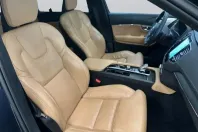 Volvo XC90 din 2022 cu 103.133 km - oferta VOL154013 - foto 3