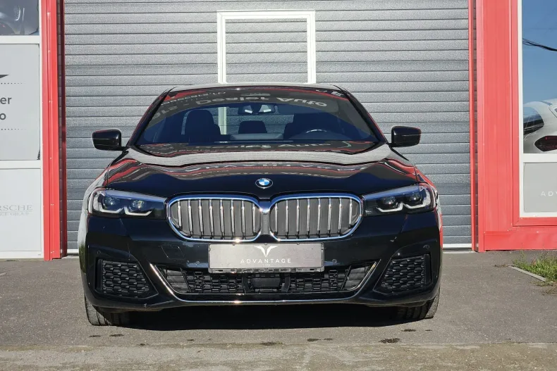 BMW Seria 5 din 2022 cu 33.767 km - oferta BMW154019 - foto 1